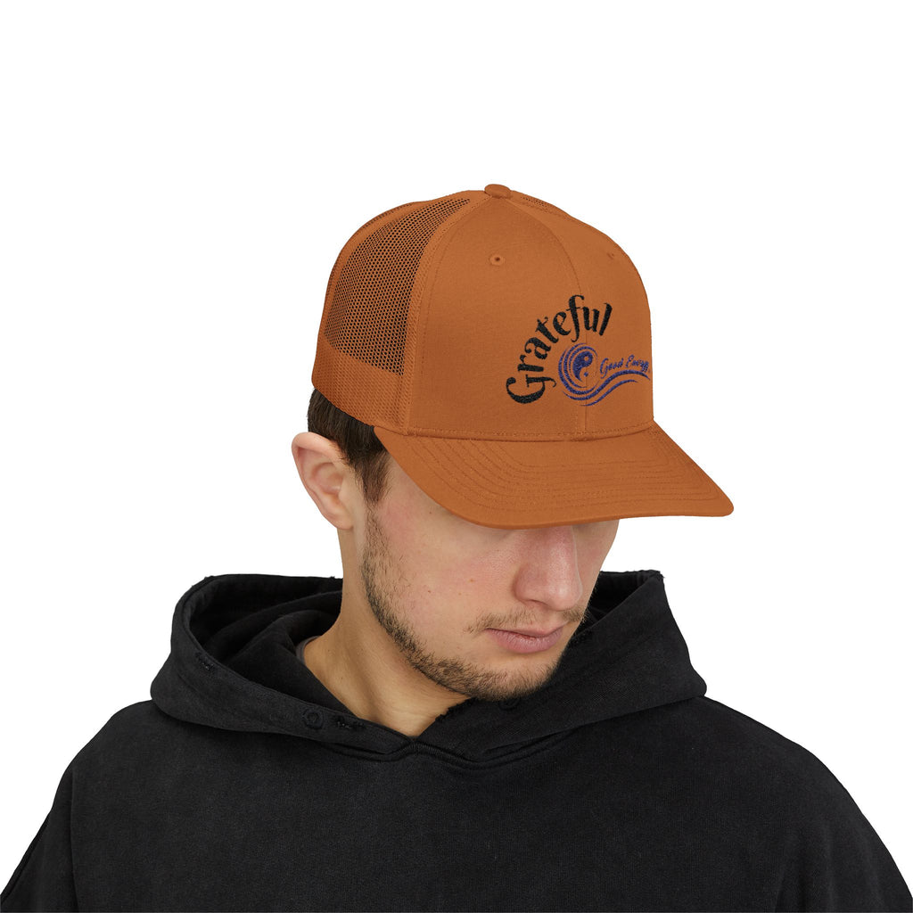 "Grateful" Good Energy Snapback Trucker Cap – A powerful mindset gift for yourself and others