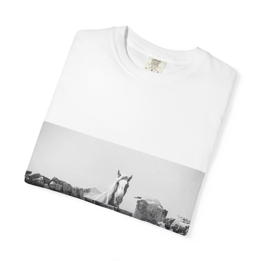 Monochrome Horse Graphic Tee | Casual Unisex T-Shirt for Animal Lovers, Gift for Friends, Birthday Present, Farmhouse Decor